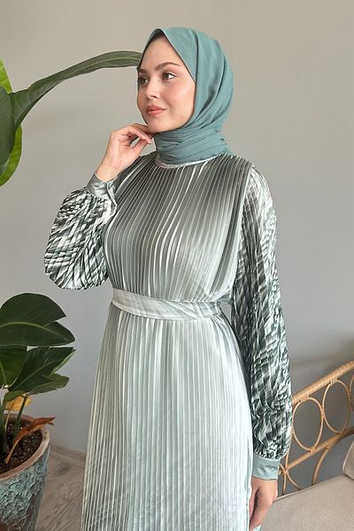 InStyle Mint Chiffon Dress with Skirt and Sleeve Pattern