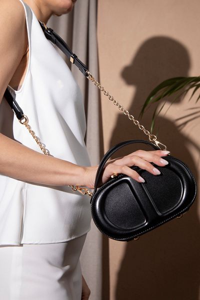 Matthew Cox Women's Shoulder Bag - Şaijan Byn2302 Black