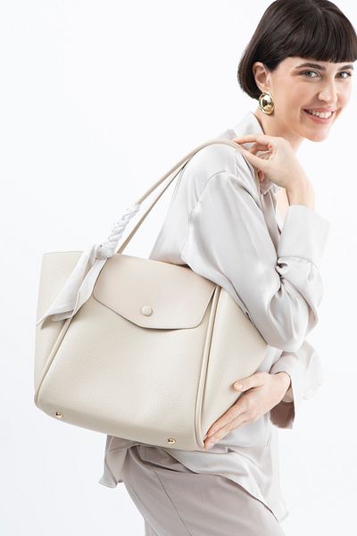 Matthew Cox Beige Women's Shoulder Bag Byn2361