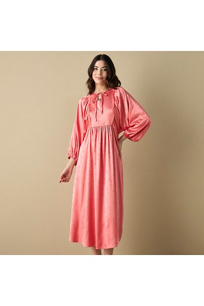 FAV Jacquard Night Gown with Tie-Ups and 3/4 Sleeves