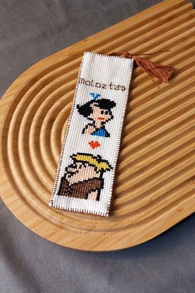 Uretti - Sibel 2453 3165 Handmade Rubble Themed Cross Stitch Bookmark