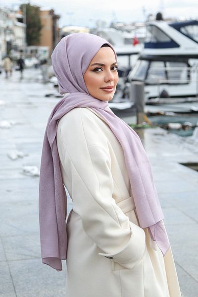 Armine Şal Lyon 2 - Set de tendinţe