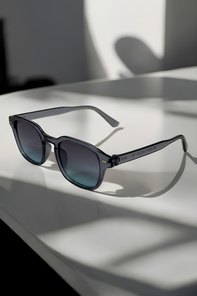 MACERATİ كلوبماستر أسود للجنسين - نظارة شمسية كلاسيكية