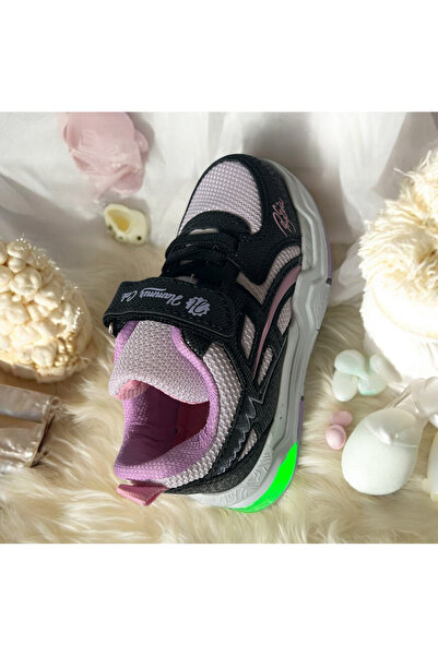 Lion 26/30 ARASI IŞIKLI KIZ ÇOCUK SPOR