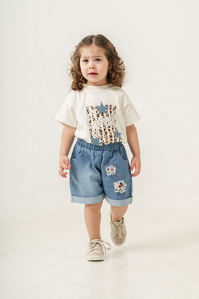 Titimixkids Girl's Star Detailed Stone Embroidery Bottom Top Double Set Shorts T-Shirt 2-5 Years