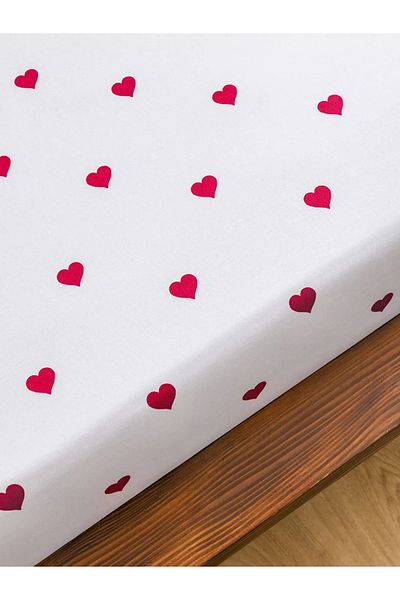 LC Waikiki Red Heart Patterned Double Fitted Sheet