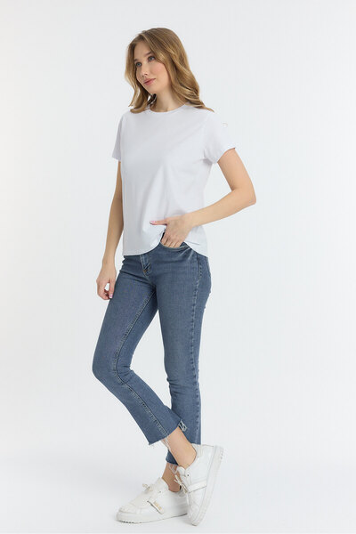 ZACHARIUZ Λευκό κοντομάνικο μπλουζάκι με λαιμόκοψη