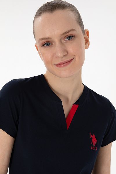 U.S. Polo Assn. طقم بيجامة نسائي باللون الأزرق الداكن 50312909 -VR033