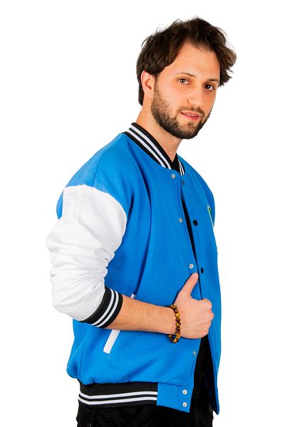 Rizz up Мъжко синьо колежанско палто с тринишкови ръкави и бродерия на гърдите, детайлно с тик-так отпред, 2304762