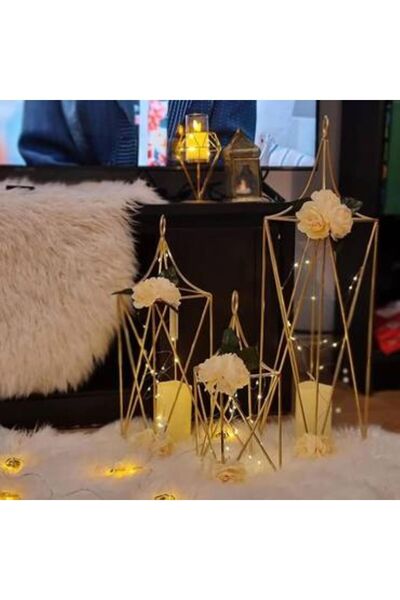Generica طقم فوانيس معدن لون ذهبي بدون ورد و زينه