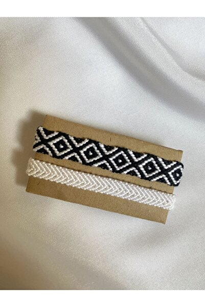 MELUSH Black and White Square Patterned Knitted Bracelet Set of 2