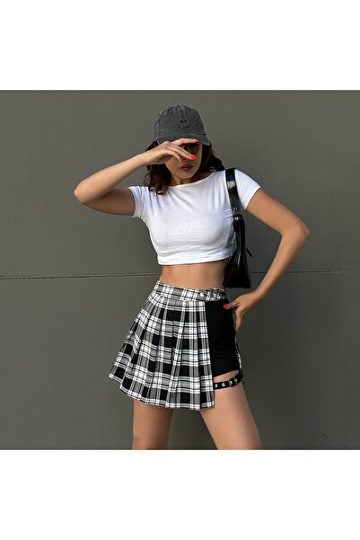 Karakedi Ekoseli Kemer Detaylı Mini Şortlu Etek