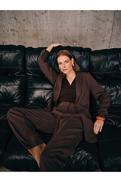 LC Waikiki Γυναικείο μπλέιζερ με τυπική εφαρμογή