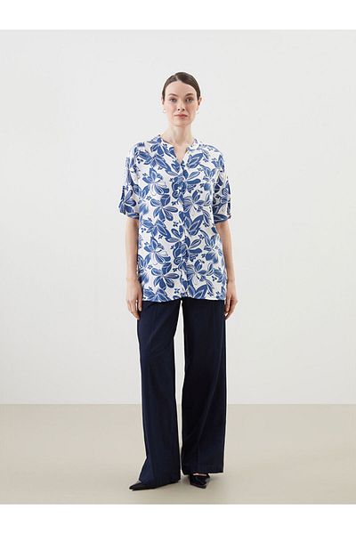 LC Waikiki Grace Navy Blue Crew Neck Floral Women's Shirt