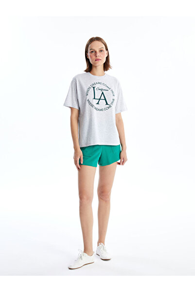 LC Waikiki Πράσινο γυναικείο σορτς με ελαστική μέση και ίσια γραμμή