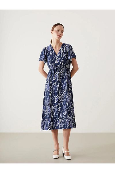 LC Waikiki Γυναικείο φόρεμα LCW Comfort με διπλό στήθος με σχέδιο γιακά