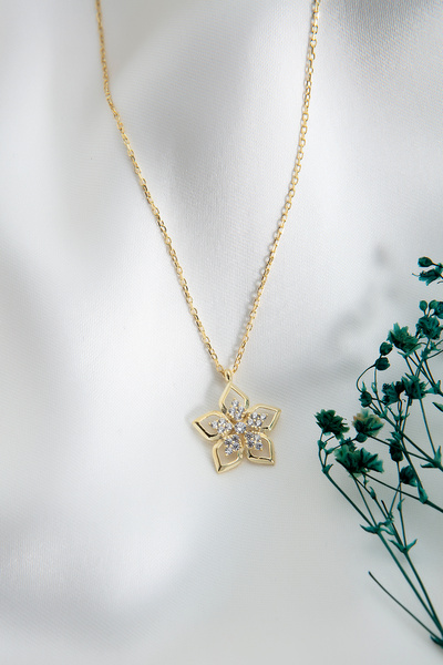 SARIASLAN Yeni Zarif Lotus Çiçeği Gümüş Kolye 14 Ayar Altın Renginde