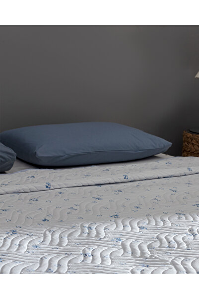 Madame Coco Dace King Size Printed Bedspread - Blue