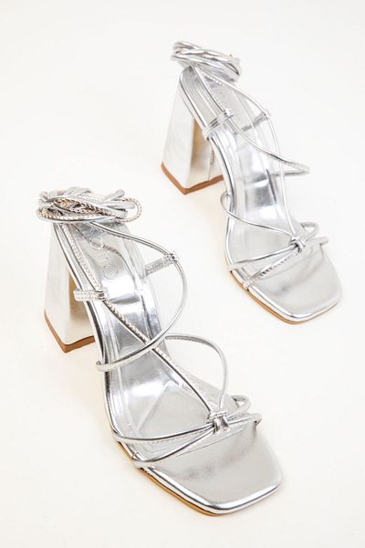 SOHO Silberne klassische Damenschuhe mit Absatz 20324