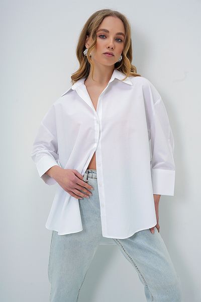 Trend Alaçatı Stili Women's White Wide Cuff Oversize Poplin Shirt Alc-X13702