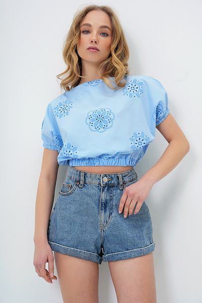 Trend Alaçatı Stili Blue Women's Baby Premium Crop Woven Blouse Alc-X13769