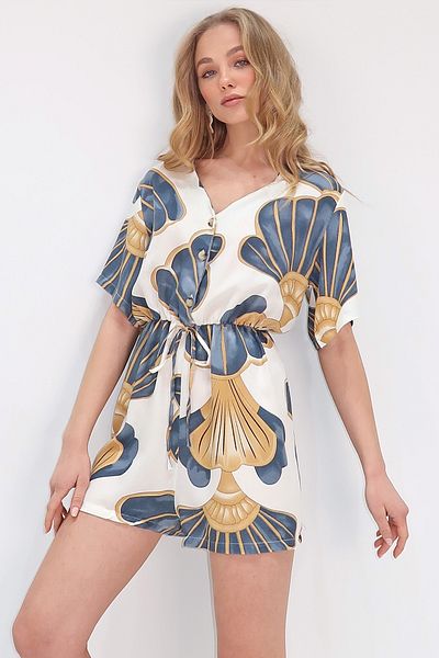 Trend Alaçatı Stili Grauer Damen-Overall mit V-Ausschnitt und geknöpfter Taille und Shorts zum Binden ALC-X13739