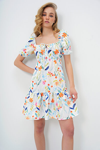 Trend Alaçatı Stili Kadın Mavi-Yeşil Madonna Yaka Balon Kol Çiçek Desenli Elbise ALC-X13748