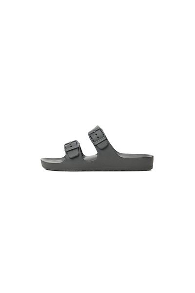 MANGO Woman Kapcie chłopięce w kolorze antracytowym 67057695