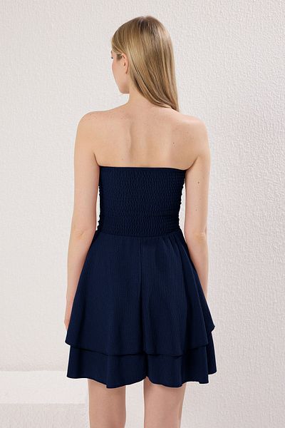 Trendyol Collection Navy Blue Strapless Skater/Μίνι πλεκτό φόρεμα με ραβδώσεις που ανοίγει από την μπάλα TWOSS25EL00667