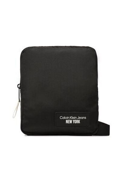 Calvin Klein Fekete 21x18x4 férfi futártáska Sport Essentials Riporter18 Ny