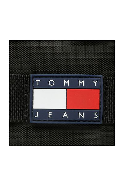 Tommy Hilfiger Fekete férfi futártáska TJM SKATER BOY REPORTER