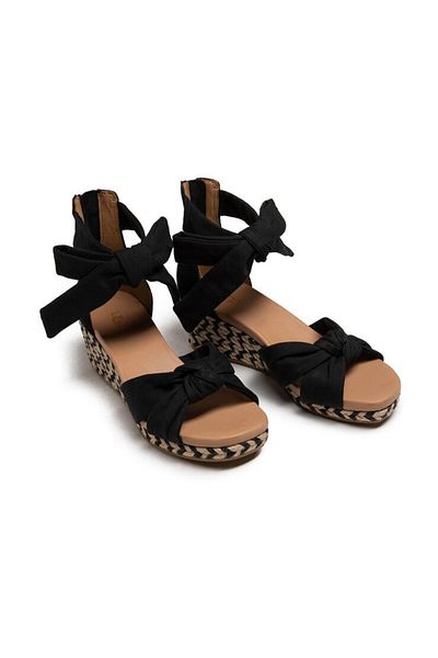UGG Model bot Yarrow č: 1119992 -BCVS