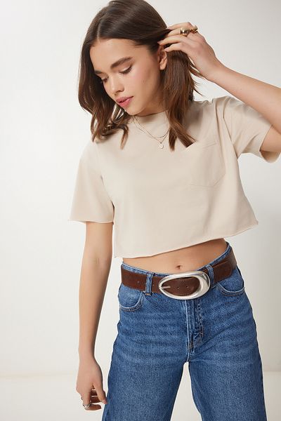 Happiness İstanbul Cremefarbenes Baumwoll-Crop-Strick-T-Shirt für Damen CR00443
