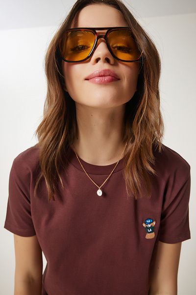 Happiness İstanbul Braunes Damen-T-Shirt aus Baumwolle mit Teddybär-Stickerei CR00455