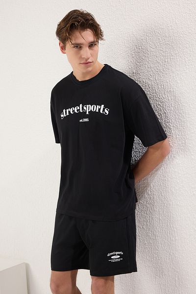 Trendyol Collection Чорний спортивний комплект з 2 частин: шорти та футболка великого розміру з 100% бавовни