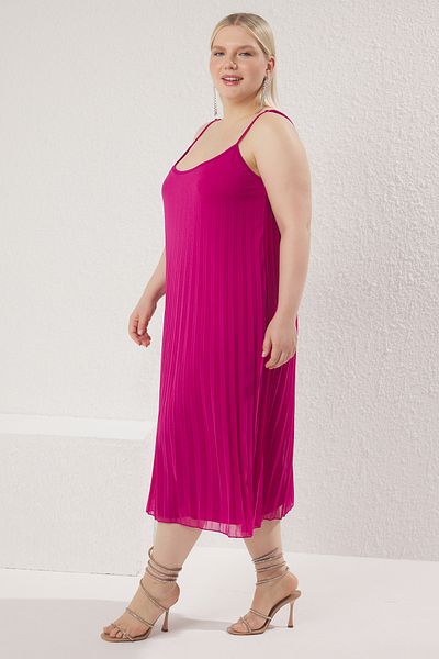 Trendyol Curve Flexible Pleated Fuchsia Maxi Dress - Slit Detail, A-Line Tbbss25Ah00128