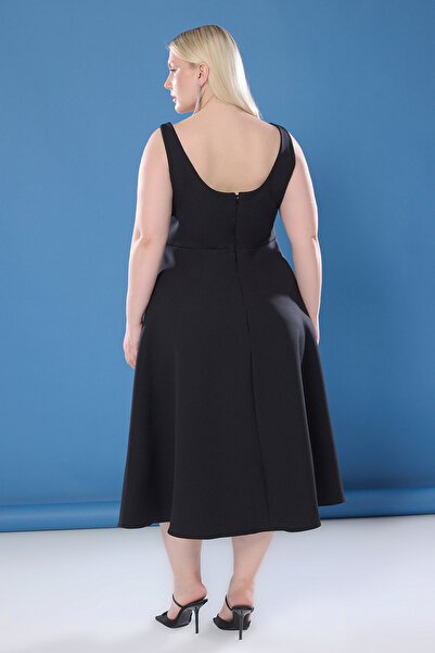Trendyol Curve Black Finike Woven Plus Size Dress