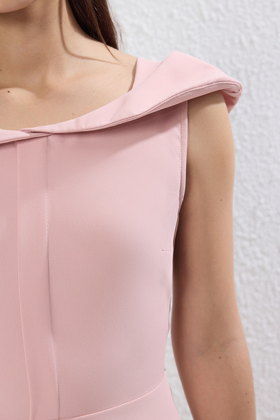 Trendyol Collection Μίνι υφαντό ροζ ίσιο στρίφωμα στη μέση TWOSS25EL00130