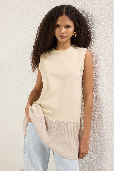 Trendyol Modest Beigefarbener Rock – ärmellose, gestrickte Unterwäschebluse mit Falten