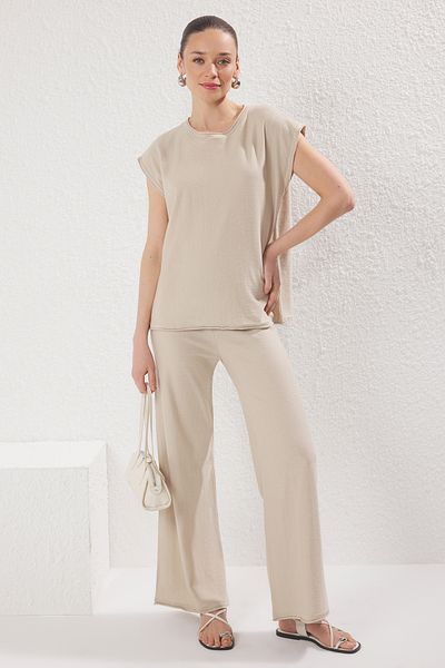 Trendyol Collection Stone Crew nyakú blúz-nadrág alsó-felső szett TWOSS25AU00067