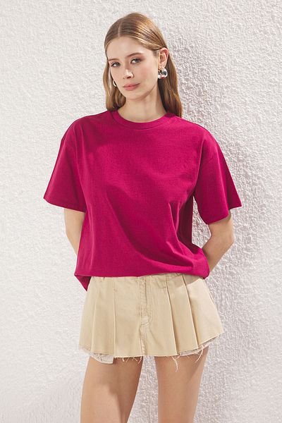 Trendyol Collection Cherry Rotten Oversize-T-Shirt mit Rücksicht auf Details