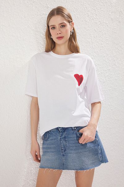 Trendyol Collection Heart Print Ecru Oversize Knitted T-Shirt - 100% Cotton Twoss25Ts00177