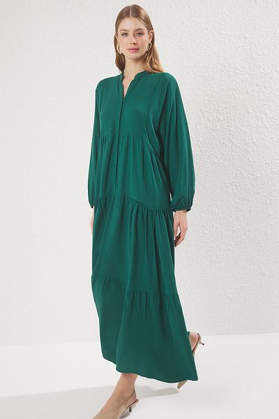 Trendyol Modest Smaragdgrünes Viskose-Webkleid TCTSS24EB00221
