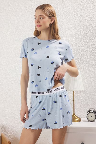 Trendyol Collection Set de pijamale tricotate cu slogan inimă albastră, cu pantaloni scurți cu nervuri elastice THMSS24PT00220