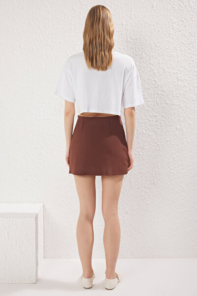 Trendyol Collection Mini Knitted Shorts Skirt with Brown Bow and Slit Detail Twoaw25Et00092