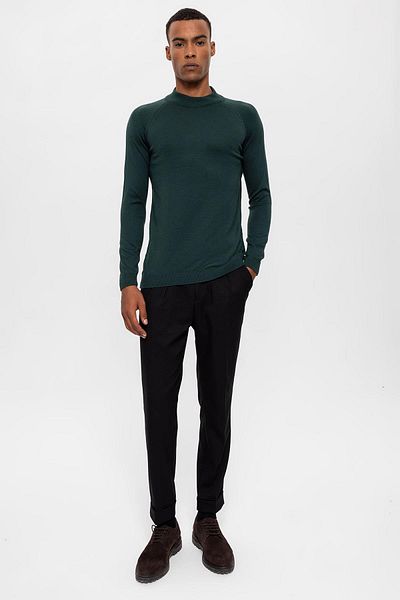 Antioch Green Half-Thigh Men's Knitwear