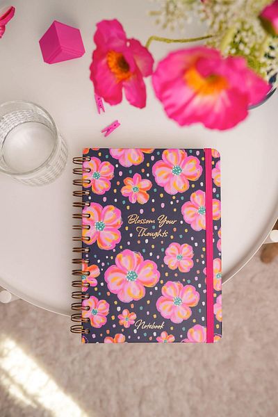 Matt Notebook A5 15X21 cm Spiral Elastic Plain, Unlined Undated Notepad Flowers