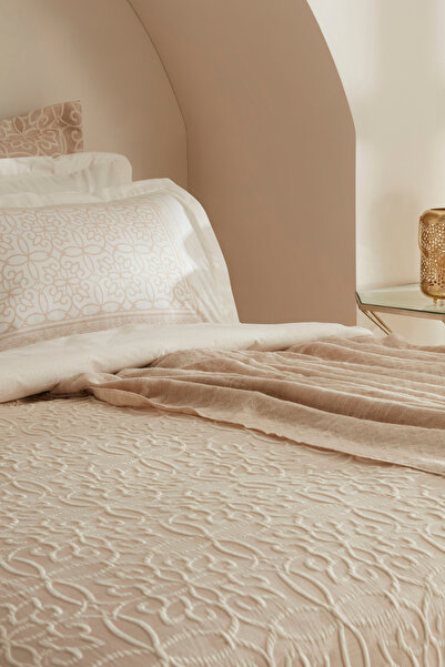 Karaca Home Eleni 8 Parça Çeyiz Seti Gold