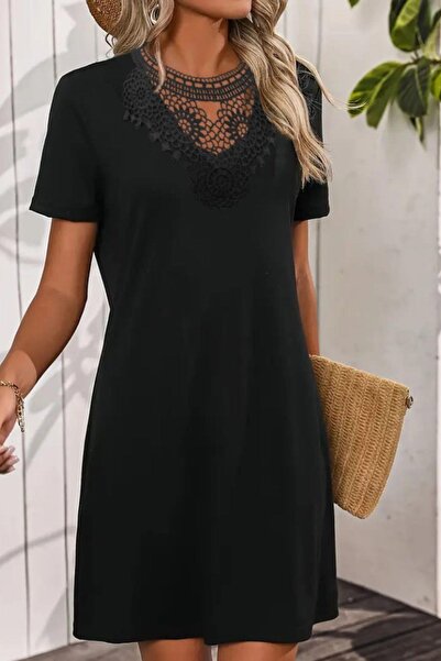 Mossta Κοντομάνικο φόρεμα από βισκόζη με μαύρη δαντέλα στο λαιμό