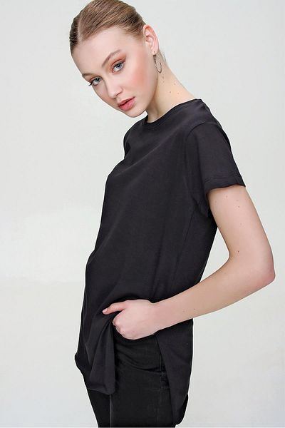 ŞİMAL Women's Side Slit Detailed Crew Neck T-Shirt240096 -
